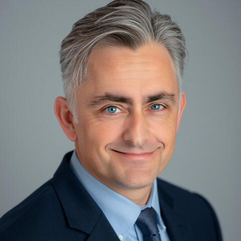 Real Estate Broker - Willem Hartman Advantage Realty